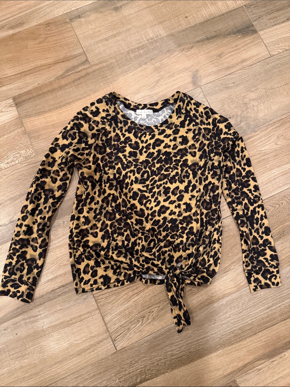 nine britton Leopard Print Long Sleeve Top in Tan & Black